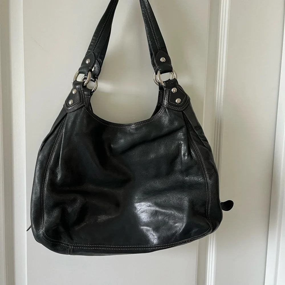 Coach Black Madison Maggie Leather Shoulder Bag with Silver Hardware - Picture 6 of 11